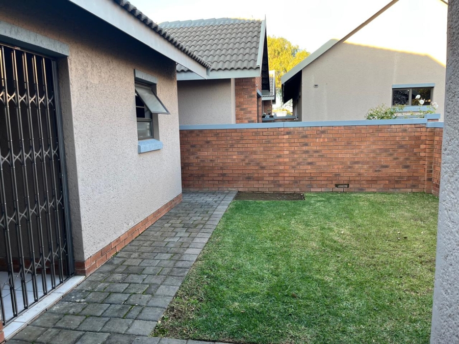To Let 2 Bedroom Property for Rent in Heuwelsig Free State